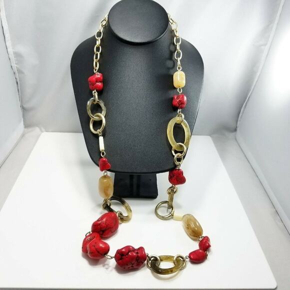Chico's Red Gemstone Gold Tone Metal Chain Lucite Rings Necklace or Belt, 43 In - Picture 3 of 8